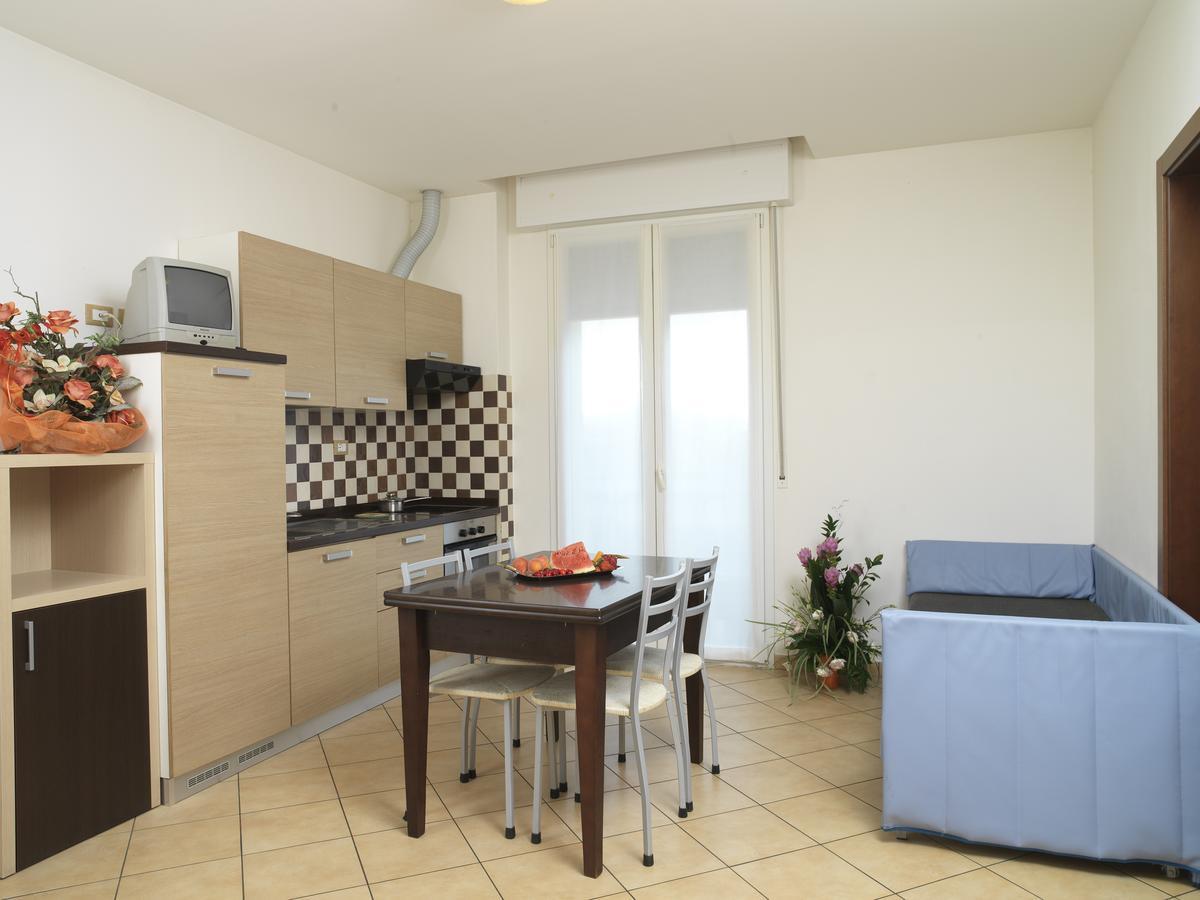 Residence Eurogarden Rimini Exterior photo