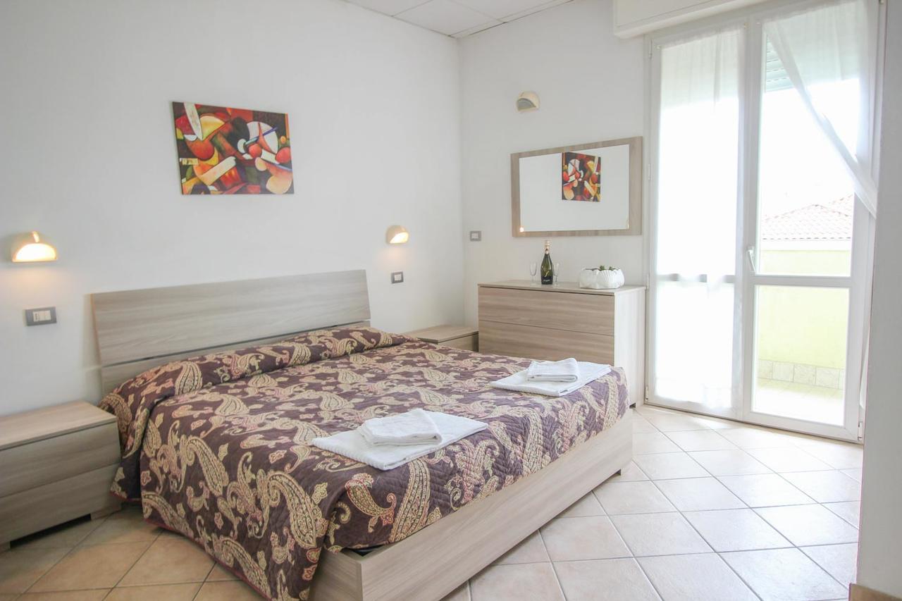 Residence Eurogarden Rimini Exterior photo